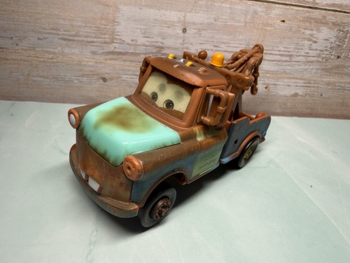 Disney pixar cars chase - pixar,